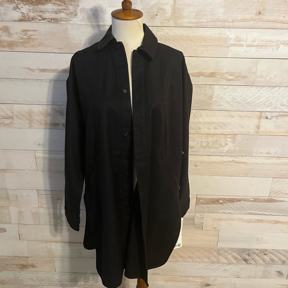 NWT Lululemon Jacquard relaxed fit black shirt size 4 - Picture 3 of 11